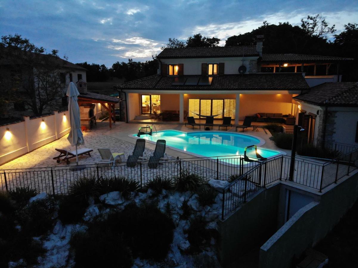 Villa Arton Heated Swimming-Pool Zminj Екстер'єр фото