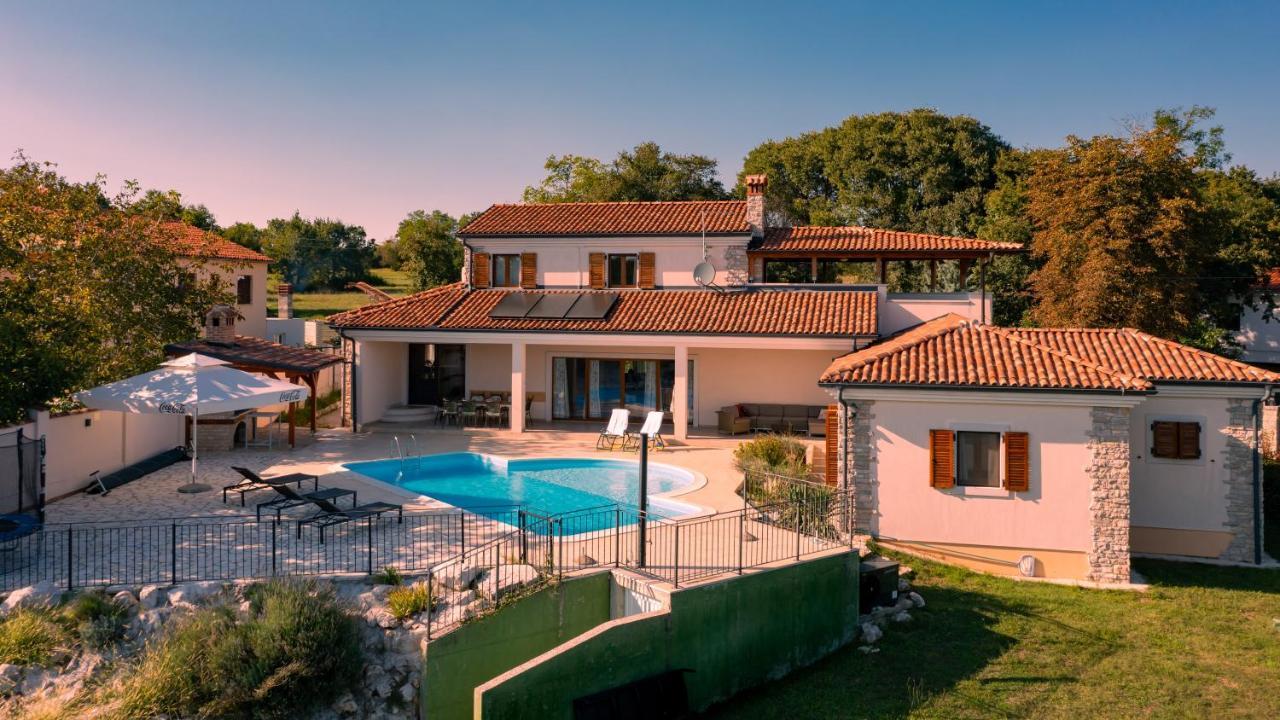 Villa Arton Heated Swimming-Pool Zminj Екстер'єр фото
