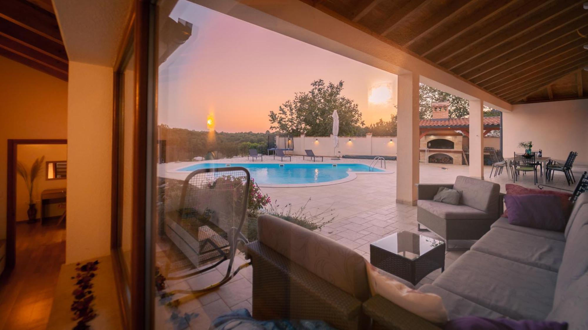 Villa Arton Heated Swimming-Pool Zminj Екстер'єр фото
